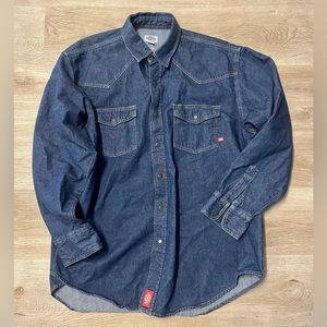 Dickies jean shirt in great condition size large
